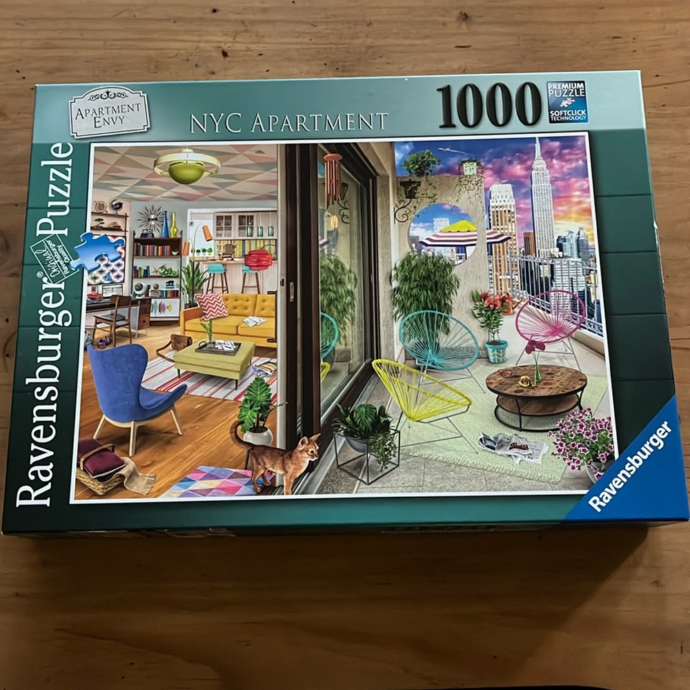 RAVENSBURGER 1,000 Piece ‘NYC Apartment’ Puzzle